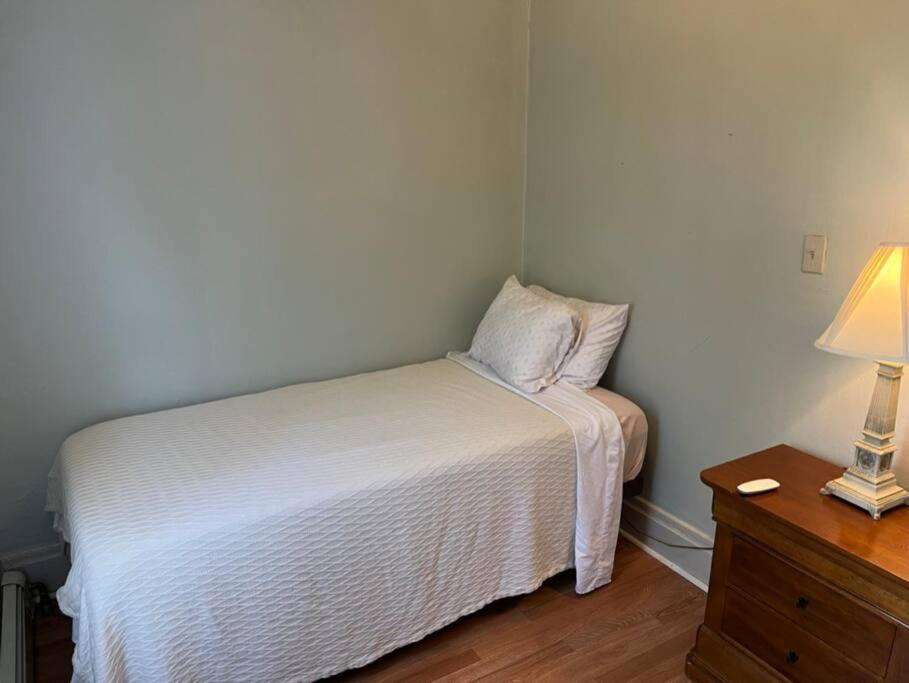 Amazing Location Train/Nyc,Cafes Apartment Montclair Exterior photo