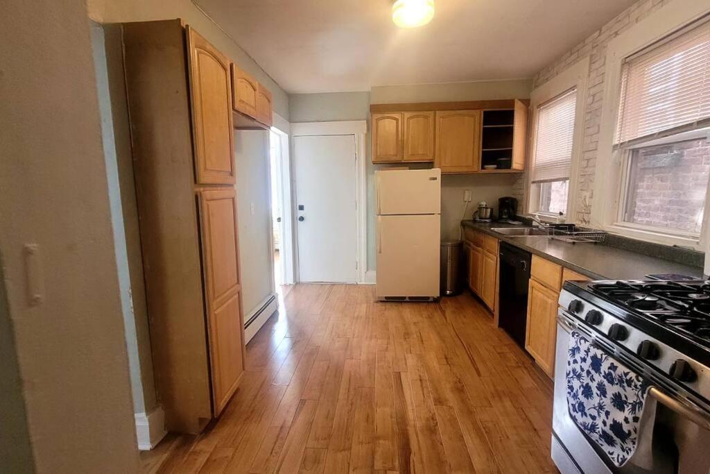 Amazing Location Train/Nyc,Cafes Apartment Montclair Exterior photo