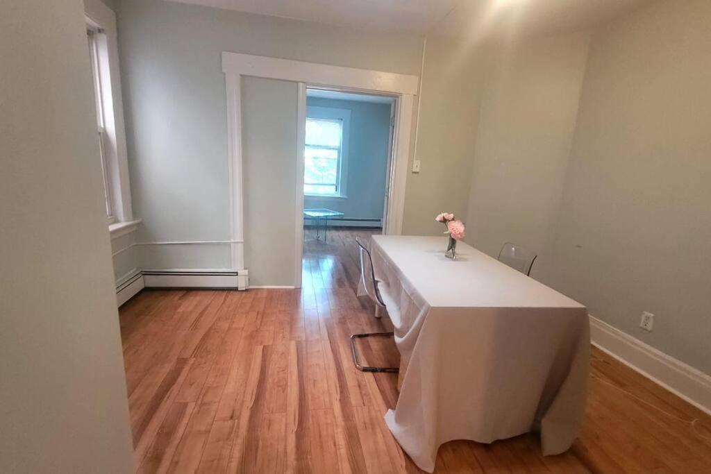 Amazing Location Train/Nyc,Cafes Apartment Montclair Exterior photo